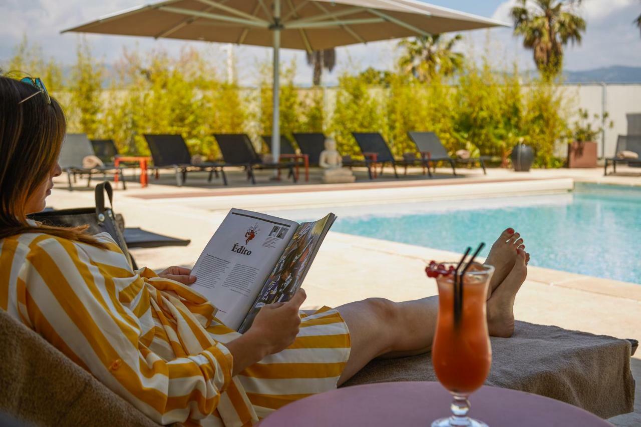 Hotel Mercure Toulon Ла-Сейн-сюр-Мер Екстер'єр фото